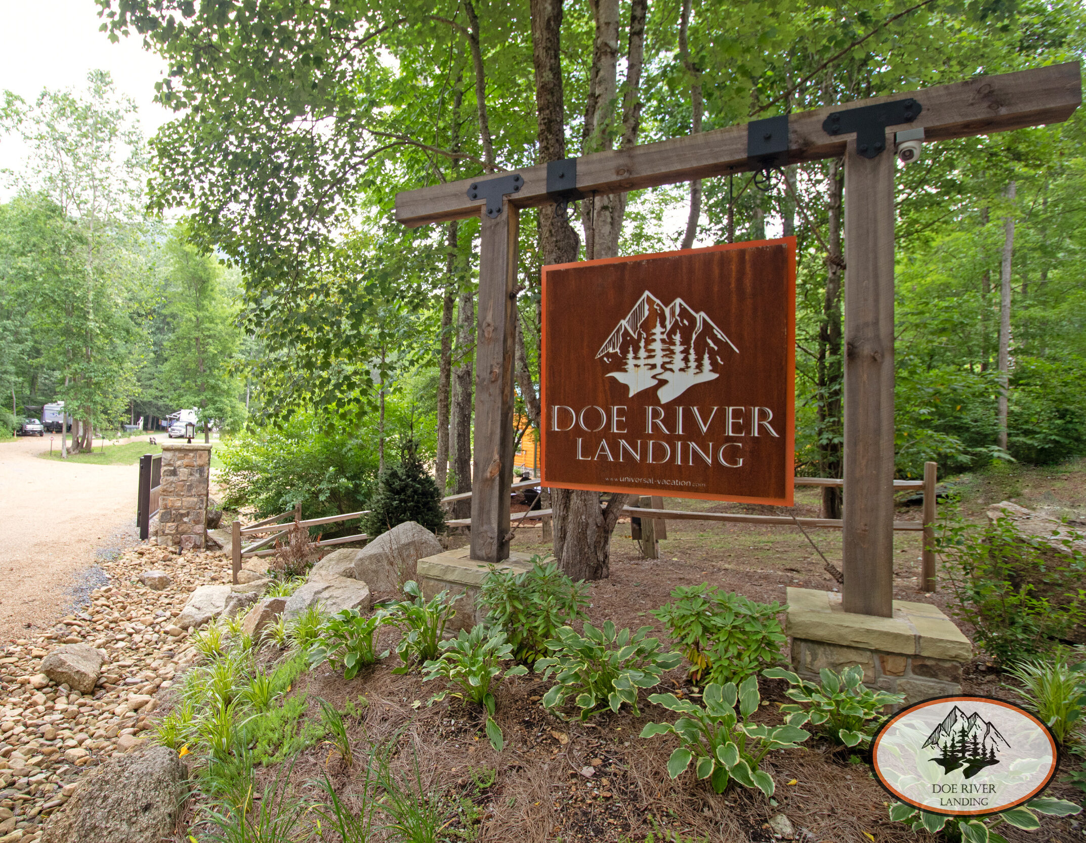 Doe River Landing campground and event venue in Roan Mountain, TN. Best vacation rental and event space near Elizabethton, TN and Johnson City TN.